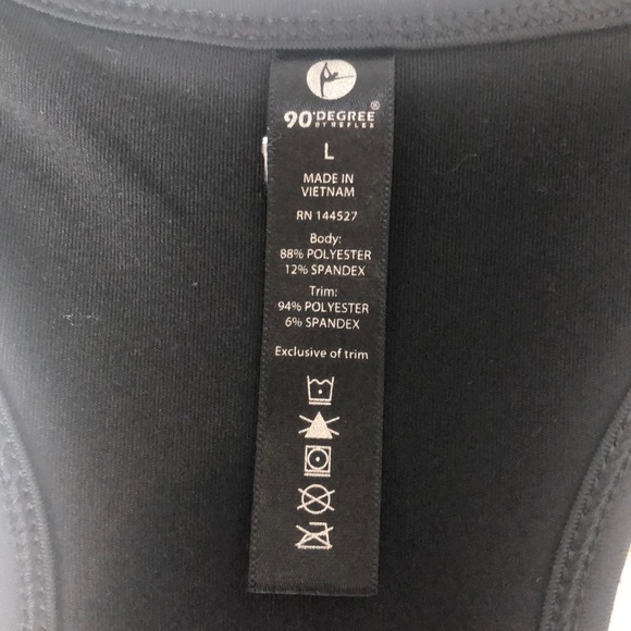 90 degrees Yoga or workout tank - Picture 2 of 6
